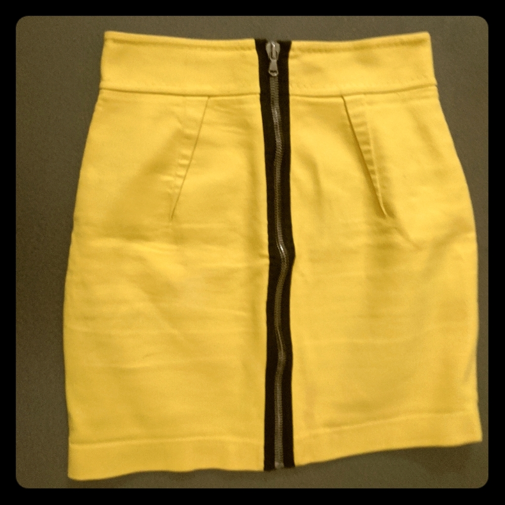 Yellow zipper-front dress